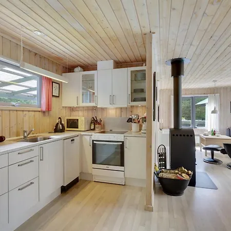 Ane - 1-7km From The Sea By Interhome Ferienhaus Hals