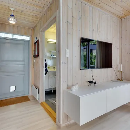Ane - 1-7km From The Sea By Interhome Hals